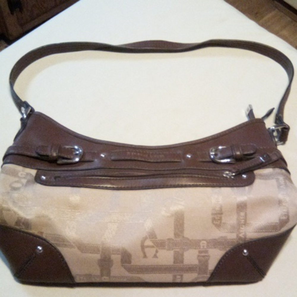 Etienne Aigner purse brown\beige spacious inside